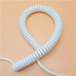 كابل الهاتف ملفوف